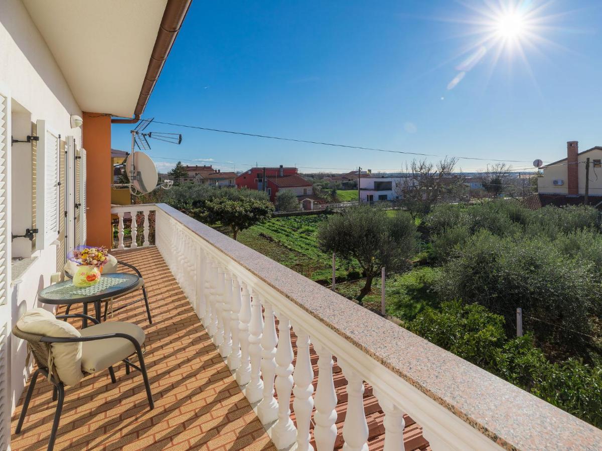 Galižana Apartment Laura By Interhome מראה חיצוני תמונה